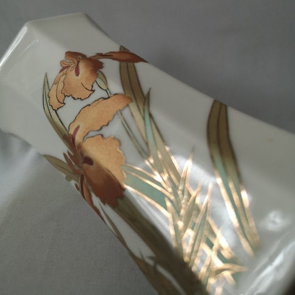 Gorgeous Vintage Hand-painted Vase with Floral Design w Copper, Gold Trim, Green - Picture 4 of 6